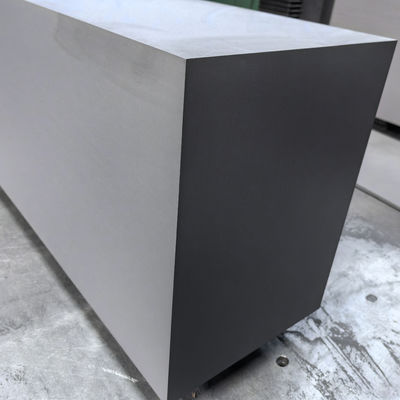 Bloque de grafito de sinterización artificial de alta densidad 1.81 g/cm3 105 MPa Resistencia a la compresión