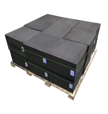 Grafito semiconductor gris oscuro de 5 μm tamaño de grano bloque de grafito isostático ultra fino
