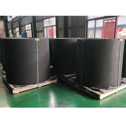Bloques de grafito de vibración negra de 12 μm 100 MPa para aplicaciones de sinterización