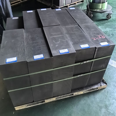 700*350*230mm Varillas de grafito Bloque isostático de grafito para crisol y cajas